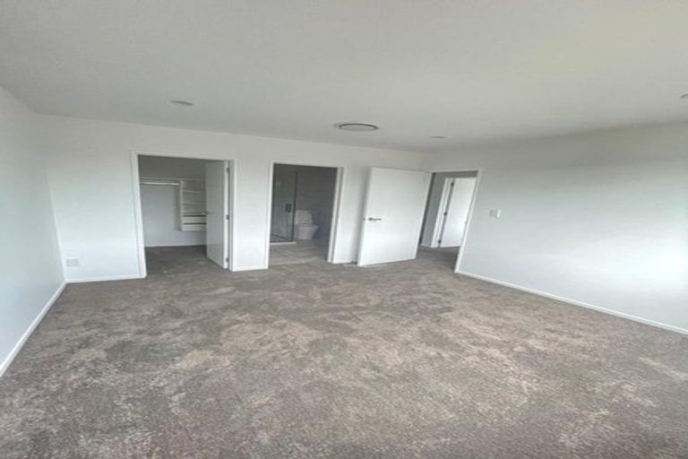 Photo of property in 4/29 Buckingham Crescent, Manukau, Auckland, 2025