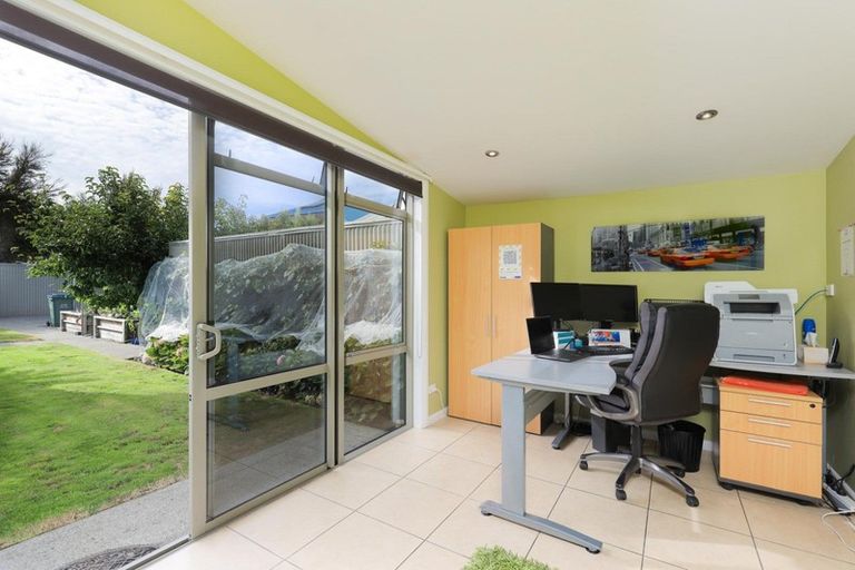 Photo of property in 2 Cambria Street, The Wood, Nelson, 7010