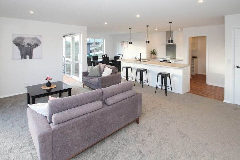 Photo of property in 9 Grove Avenue, Weston, Oamaru, 9401