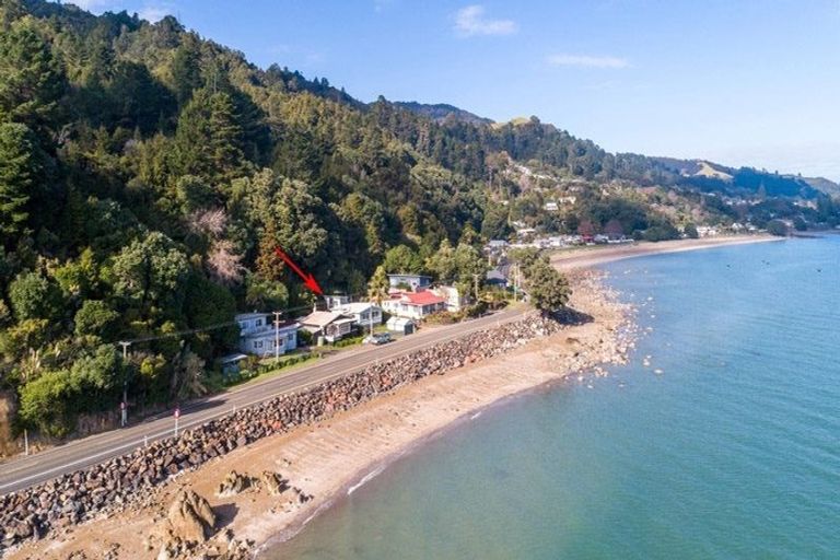 Photo of property in 378 Thames Coast Sh25 Road, Thornton Bay, Thames, 3575