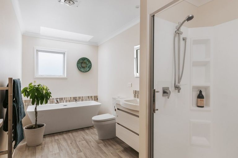 Photo of property in 31 Damien Place, Ohauiti, Tauranga, 3112