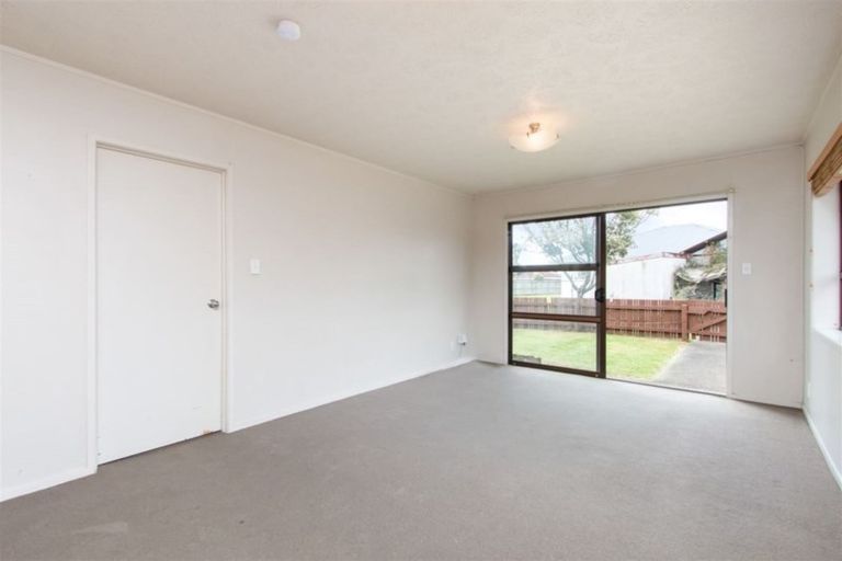Photo of property in 2/6 Miami Street, Mangere East, Auckland, 2024