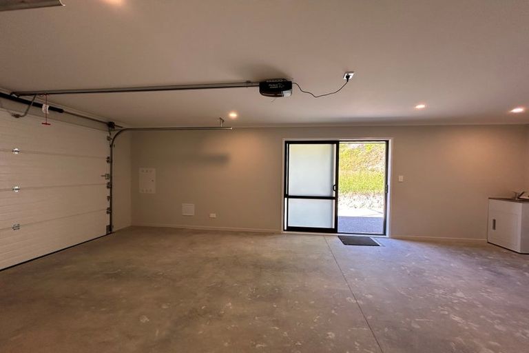 Photo of property in 67 Oak Road, Poraiti, Napier, 4112