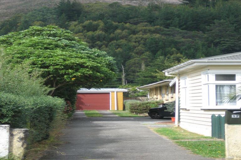 Photo of property in 17b Wilford Street, Wallaceville, Upper Hutt, 5018