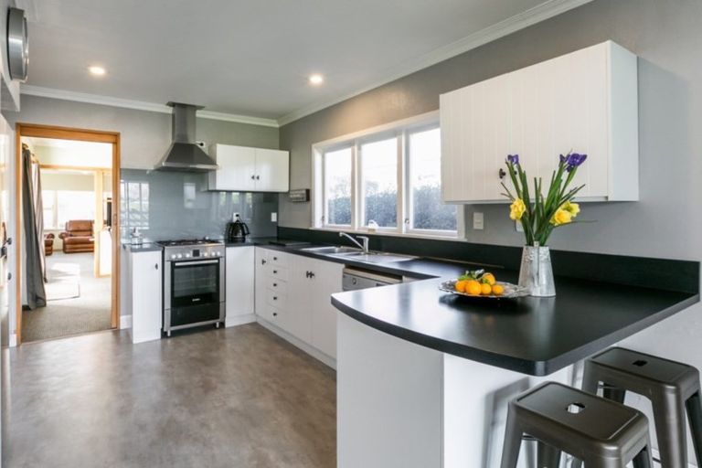 Photo of property in 24 Balliol Avenue, Pirimai, Napier, 4112