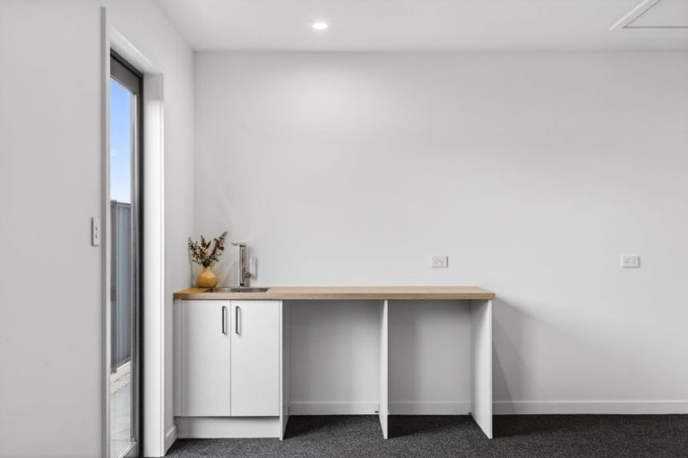 Photo of property in 7 Annie Aranui Drive, Poraiti, 4182