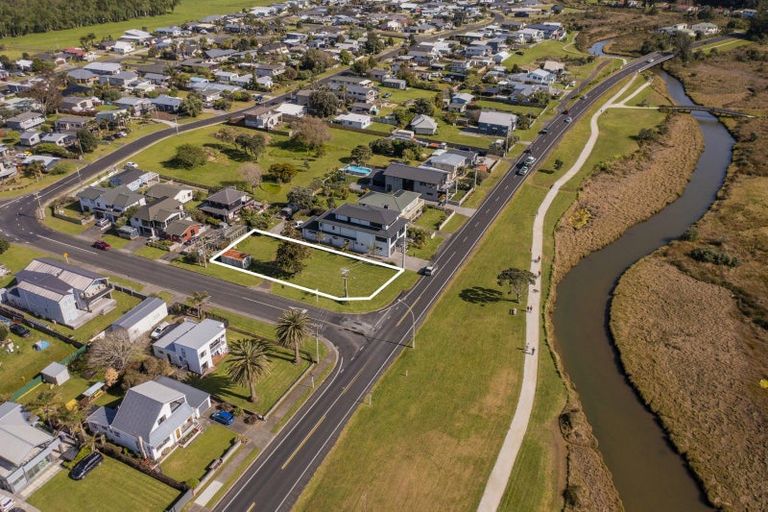 Photo of property in 76 Buffalo Beach Sh25 Road, Whitianga, 3510