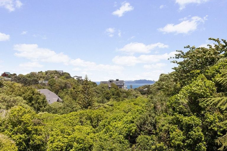 Photo of property in 51b Maungaraki Road, Korokoro, Lower Hutt, 5012
