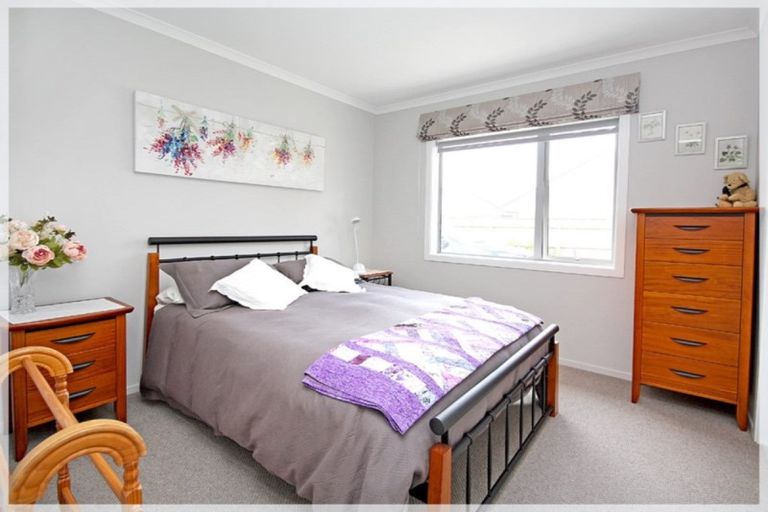 Photo of property in 26 Forbes Road, Foxton Beach, Foxton, 4815