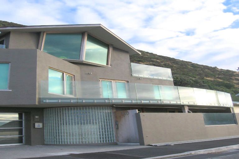 Photo of property in 110 Owhiro Bay Parade, Owhiro Bay, Wellington, 6023