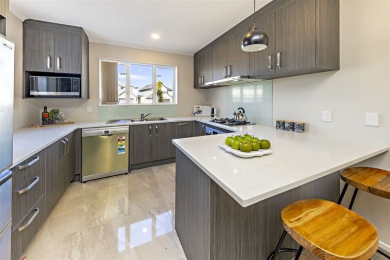 Photo of property in 27 Bellbird Street, Papakura, 2110