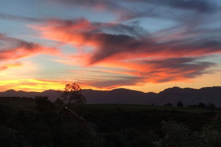 Photo of property in 29 Te Papau Crescent, Diamond Harbour, 8972