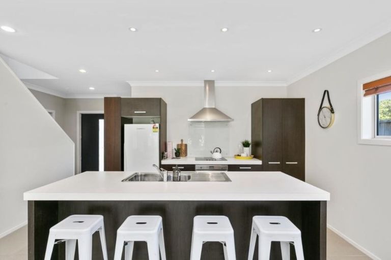 Photo of property in 46a Parkvale Road, Karori, Wellington, 6012