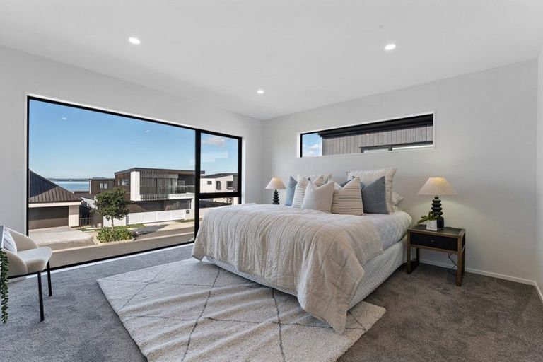 Photo of property in 7 Picnic Point Road, Hobsonville, Auckland, 0616
