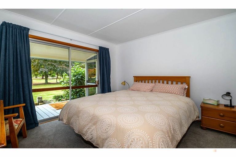 Photo of property in 21 Pleasant Valley Road, Geraldine, 7991