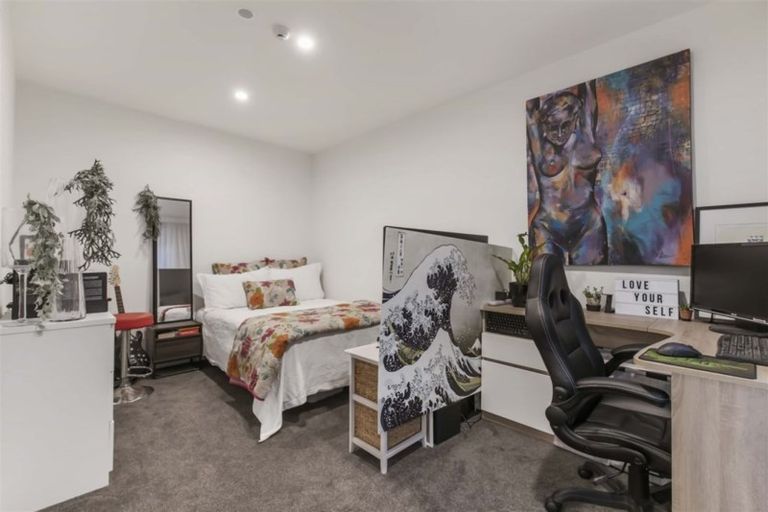 Photo of property in Sugar Lane Apartments, 11/31 Rawene Road, Birkenhead, Auckland, 0626