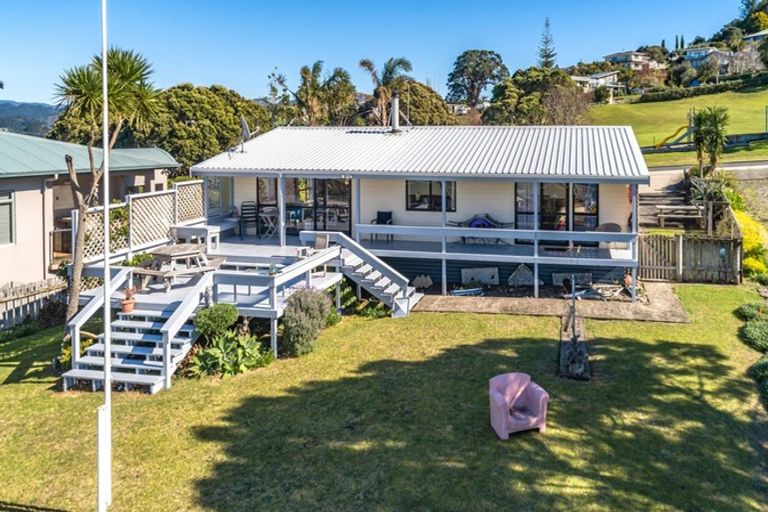Photo of property in 223 Paku Drive, Tairua, 3508