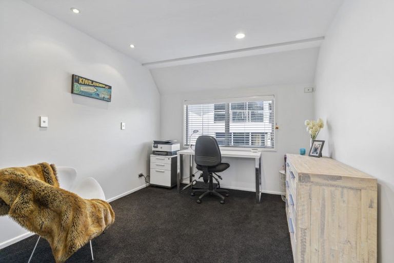 Photo of property in 1 Rita Street, Mount Maunganui, 3116