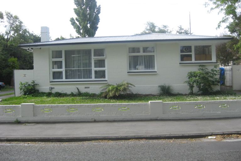 Photo of property in 27 Eastern Terrace, Beckenham, Christchurch, 8023
