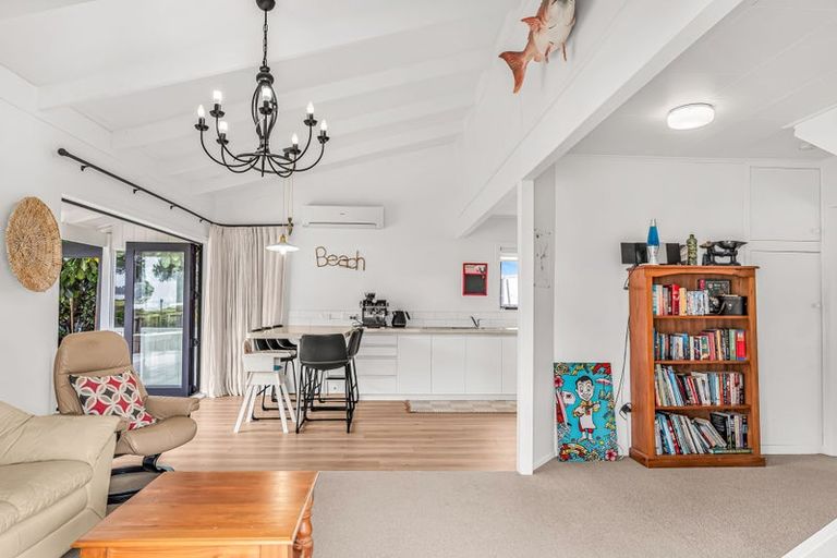 Photo of property in 1 Manaia Road, Tairua, 3508