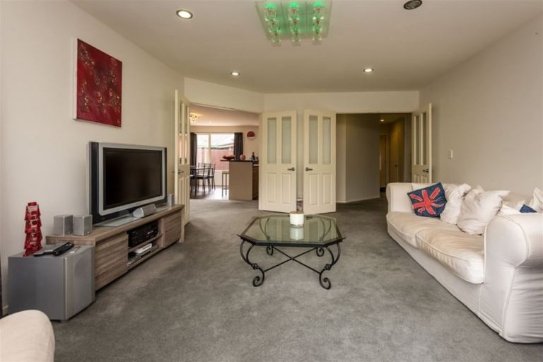Photo of property in 10 Coppinger Terrace, Aidanfield, Christchurch, 8025