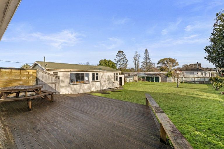 Photo of property in 10 Ross Street, Marton, 4710