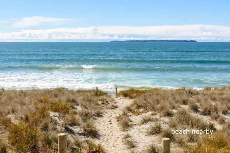 Photo of property in 1208b Papamoa Beach Road, Papamoa Beach, Papamoa, 3118