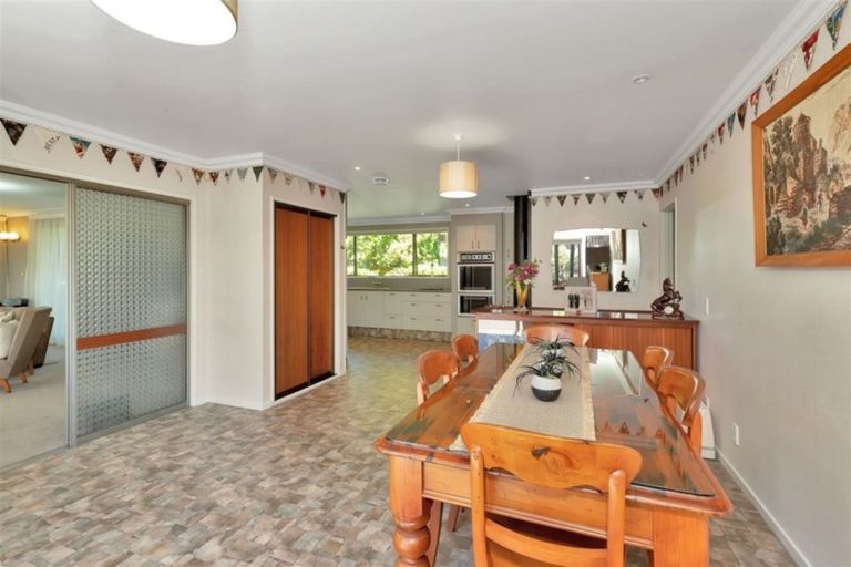 Photo of property in 219 Main North Road, Redwood, Christchurch, 8051