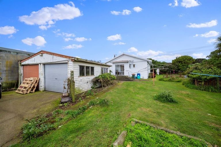 Photo of property in 1580 South Road, Manutahi, Patea, 4598