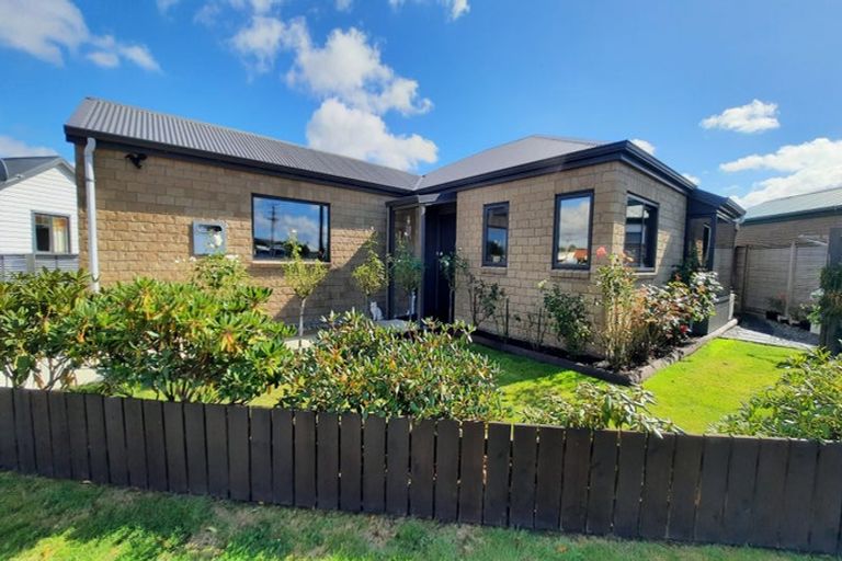 Photo of property in 44 Stewart Street, Balclutha, 9230