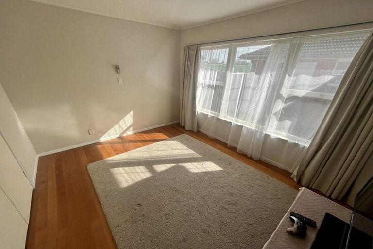Photo of property in 1/87 Lake Road, Belmont, Auckland, 0622