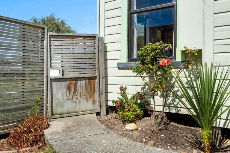 Photo of property in 59 Johnson Street, Milton, 9220