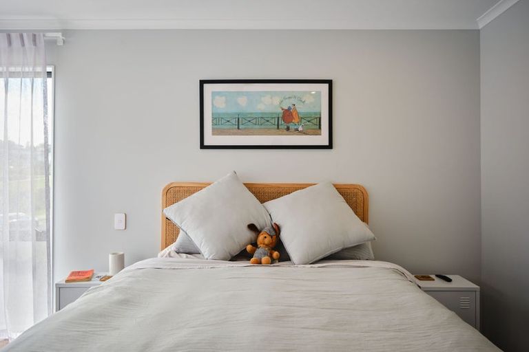 Photo of property in 104 Symes Drive, Red Beach, 0932