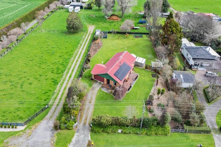 Photo of property in 320 Austin Road, Normanby, Hawera, 4673