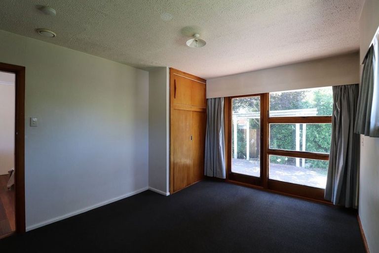 Photo of property in 21 Hanrahan Street, Upper Riccarton, Christchurch, 8041