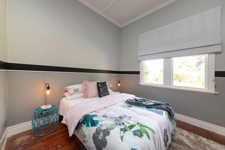 Photo of property in 36 Bond Street, Marton, 4710