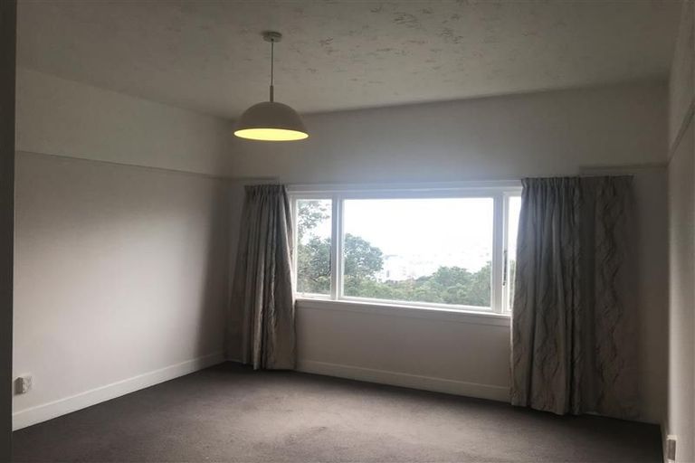 Photo of property in 5/56 Tanera Crescent, Brooklyn, Wellington, 6021