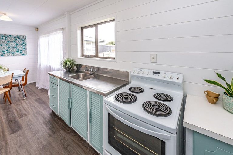 Photo of property in 7 Tainui Street, Castlecliff, Whanganui, 4501