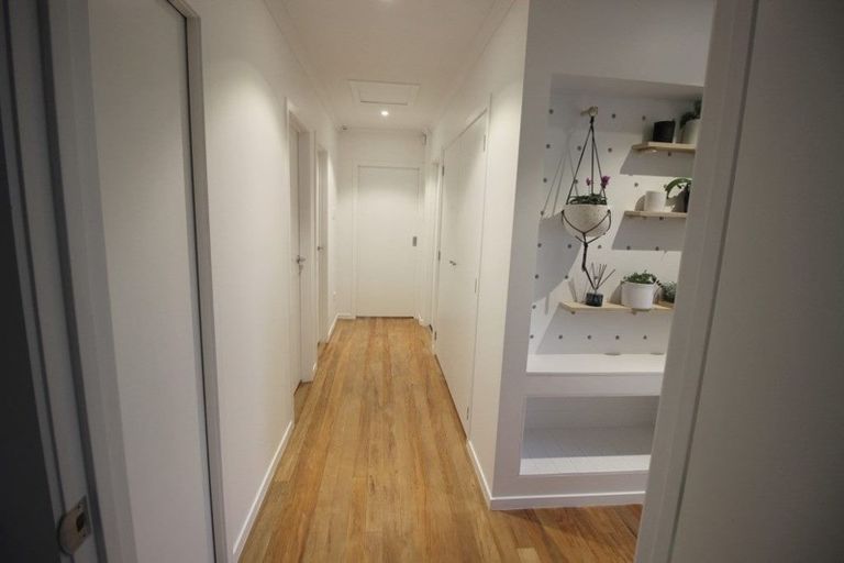 Photo of property in 1/154 Manuroa Road, Takanini, 2112