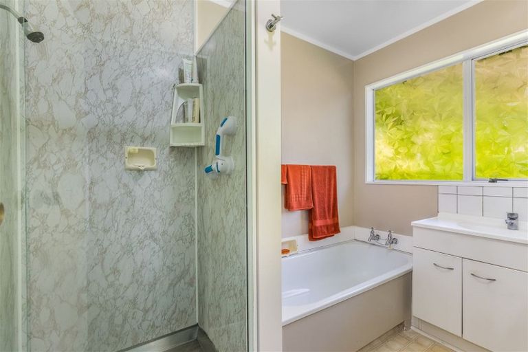 Photo of property in 6b Yarrow Place, Papakowhai, Porirua, 5024