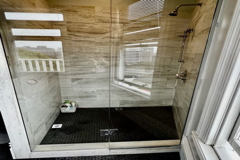 Photo of property in 13 Glenbervie Terrace, Thorndon, Wellington, 6011