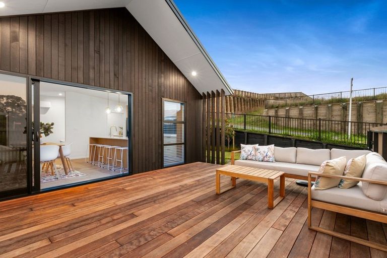 Photo of property in 14 Hayward Place, Ohauiti, Tauranga, 3112