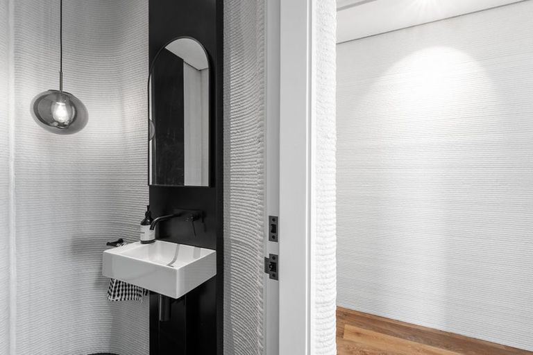 Photo of property in 2/1 City View Terrace, Birkenhead, Auckland, 0626