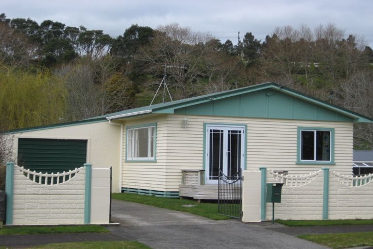 Photo of property in 33 Pembroke Street, Westown, New Plymouth, 4310