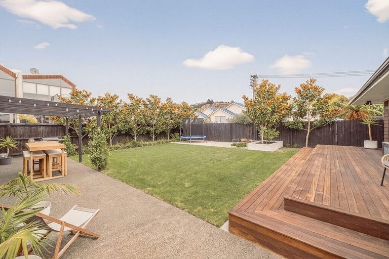 Photo of property in 87 Beachville Road, Redcliffs, Christchurch, 8081