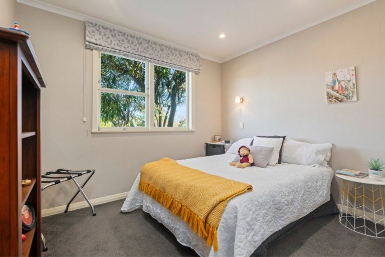 Photo of property in 34 Epsom Road, Hokowhitu, Palmerston North, 4410