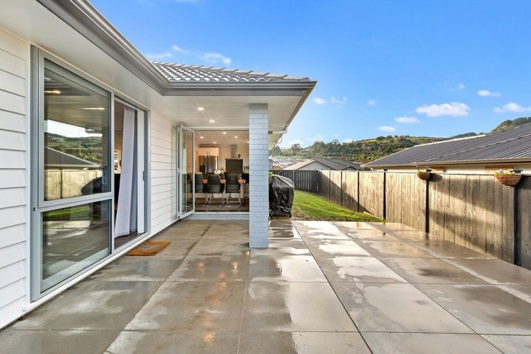 Photo of property in 4 Helenvale Crescent, Pokeno, 2402