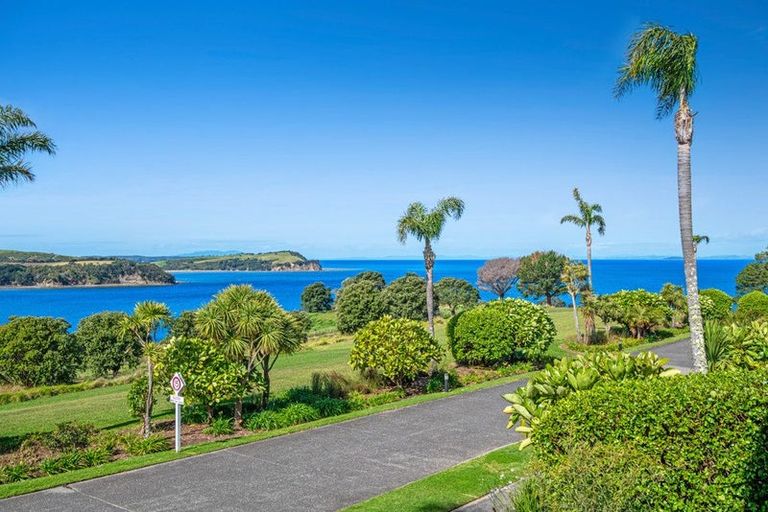 Photo of property in 13 Pacific Cliffs Drive, Gulf Harbour, Whangaparaoa, 0930