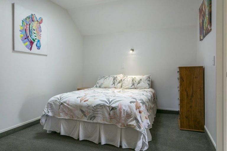 Photo of property in 1/7 Tui Street, Torbay, Auckland, 0630