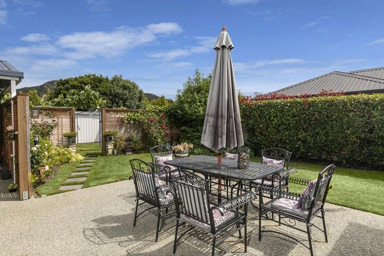 Photo of property in 3 Ash Avenue, Albert Town, Wanaka, 9305